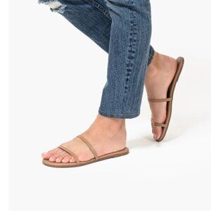NEW TKEES Made In Brazil Leather Gemma Flat Sandals in Sunkissedfor women 72521